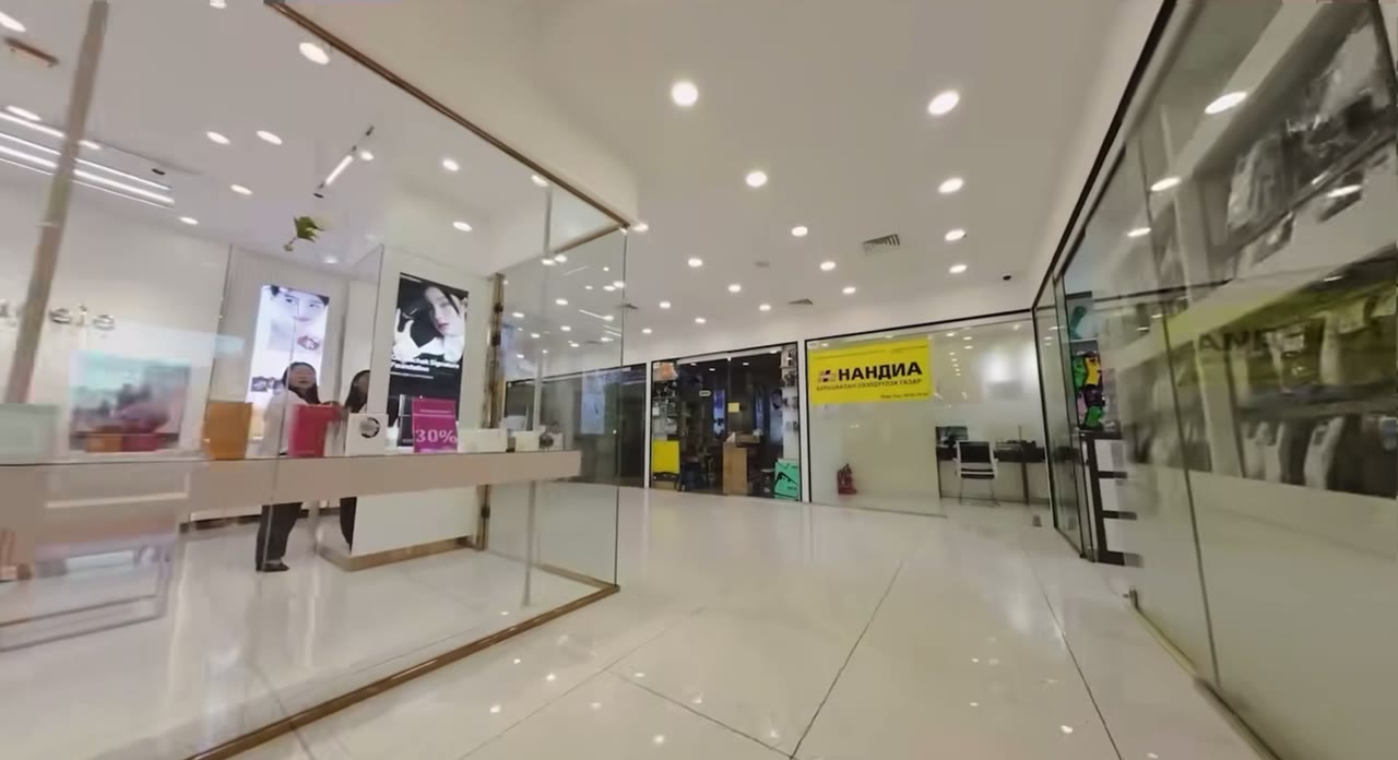 Shopping corridor inside Paradise Plaza